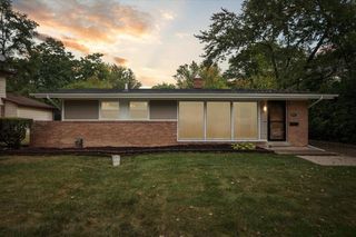 29484 Spring Hill Drive, Southfield, MI 48076
