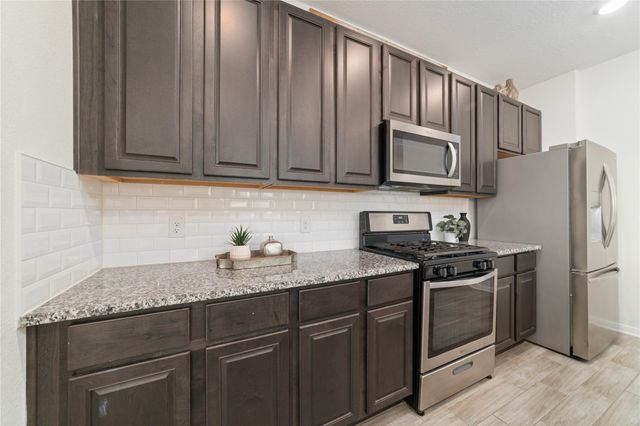 6543 White Tail Court, Richmond, TX 77406