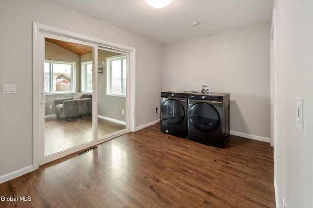 1100 Laura Street, Rotterdam, NY 12306
