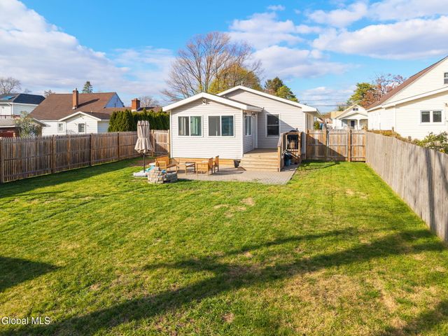 1100 Laura Street, Rotterdam, NY 12306