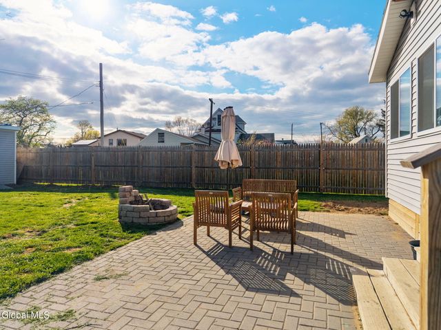1100 Laura Street, Rotterdam, NY 12306