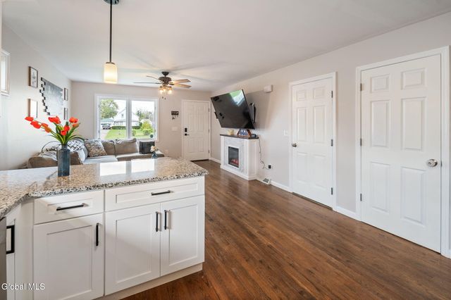 1100 Laura Street, Rotterdam, NY 12306