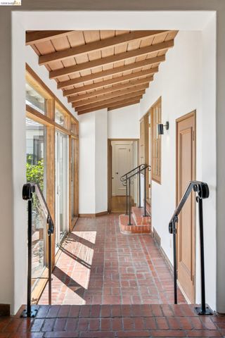 38 Highgate, Kensington, CA 94707