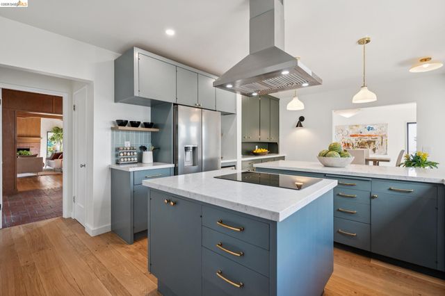 38 Highgate, Kensington, CA 94707