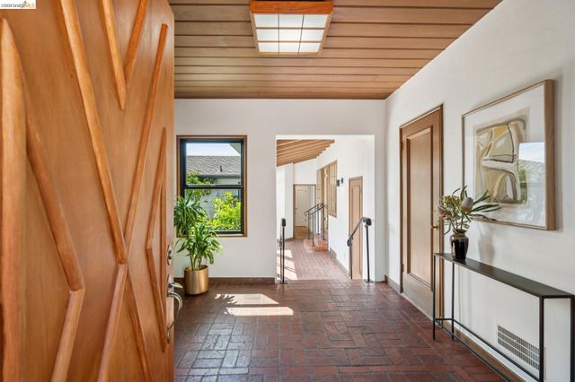 38 Highgate, Kensington, CA 94707