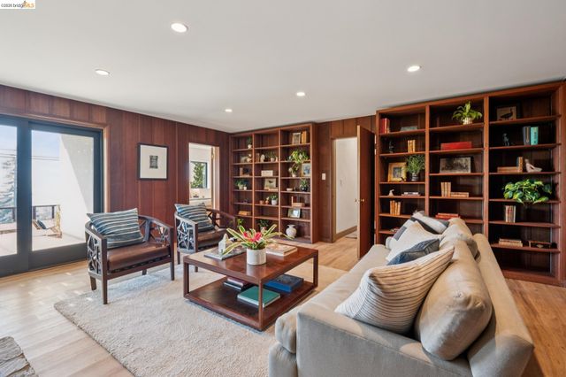 38 Highgate, Kensington, CA 94707