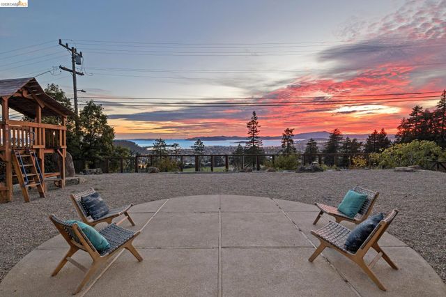 38 Highgate, Kensington, CA 94707