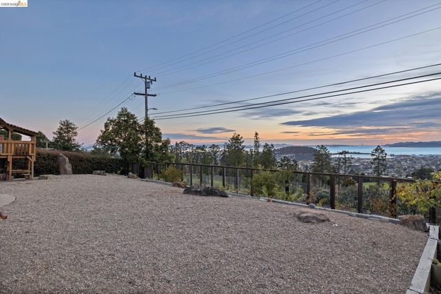 38 Highgate, Kensington, CA 94707