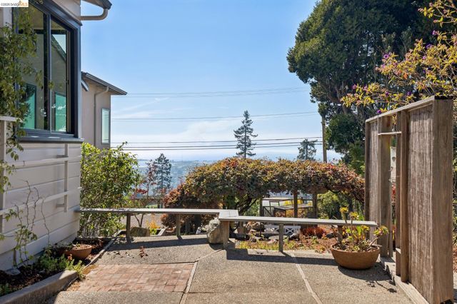 38 Highgate, Kensington, CA 94707