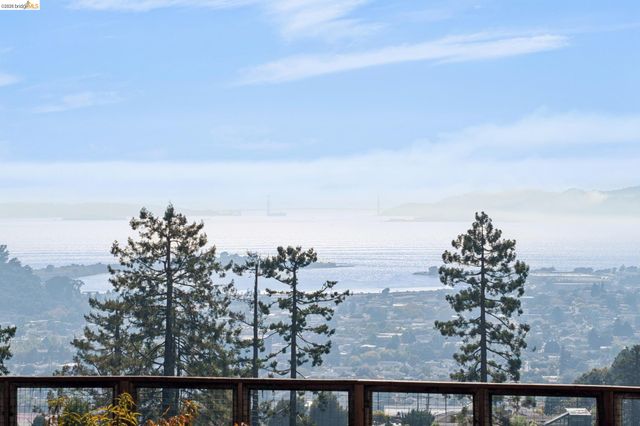 38 Highgate, Kensington, CA 94707