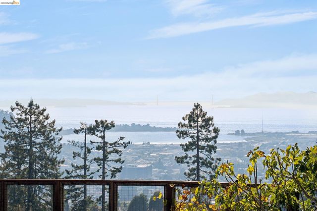 38 Highgate, Kensington, CA 94707