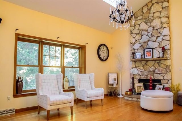 4 Robinette Rd, Stoughton, MA 02072