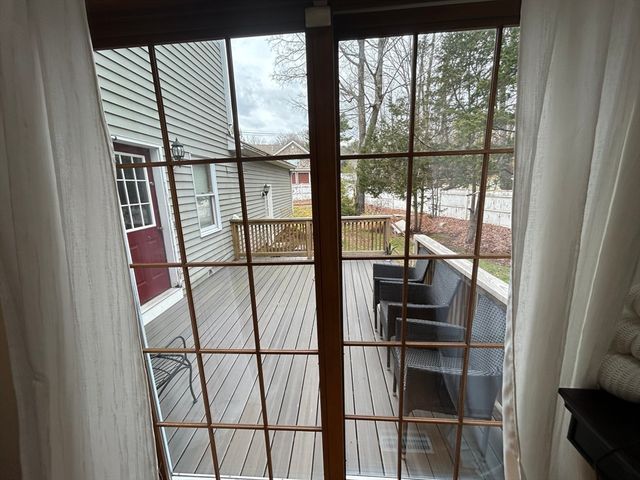 4 Robinette Rd, Stoughton, MA 02072