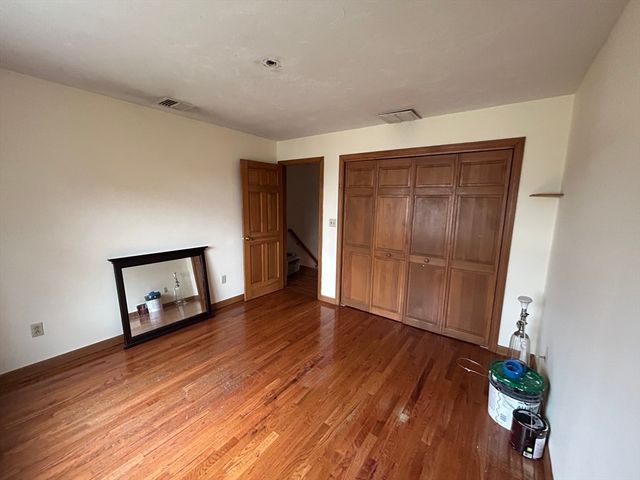 4 Robinette Rd, Stoughton, MA 02072