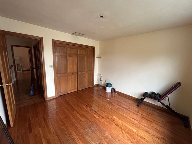 4 Robinette Rd, Stoughton, MA 02072