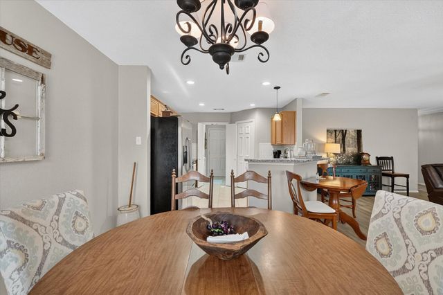 531 Hollyberry Drive, Mansfield, TX 76063