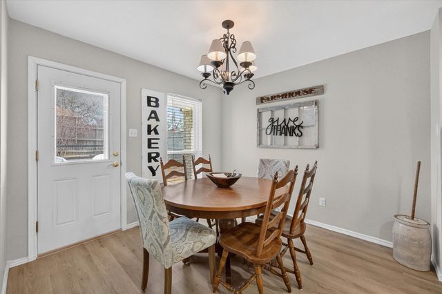 531 Hollyberry Drive, Mansfield, TX 76063