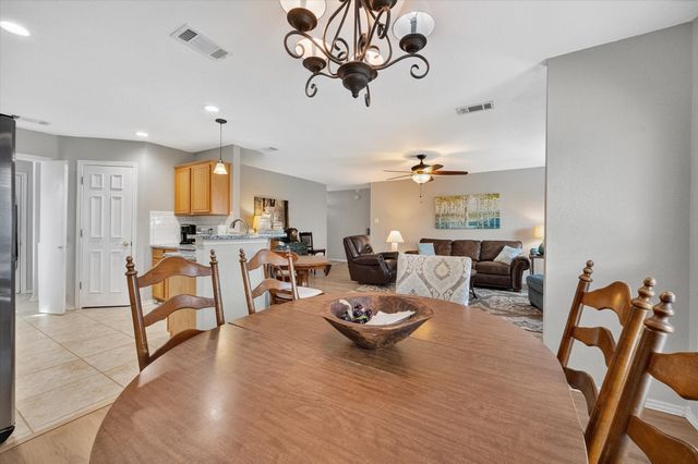 531 Hollyberry Drive, Mansfield, TX 76063