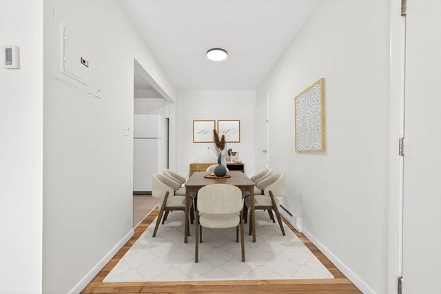 8 Kittredge 10, Boston, MA 02131