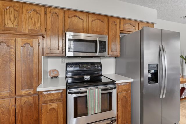 1002 Capetown Drive, Grand Prairie, TX 75050