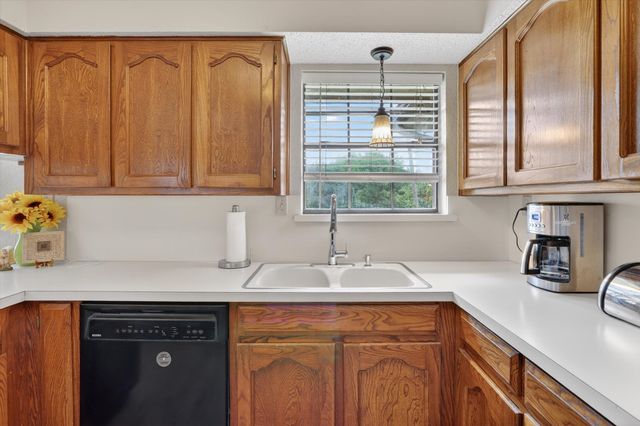 1002 Capetown Drive, Grand Prairie, TX 75050