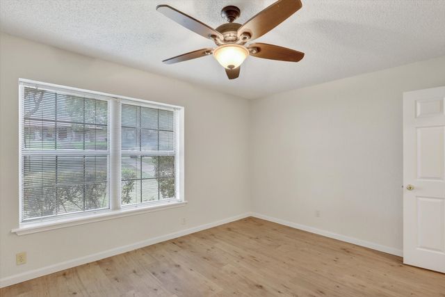 1002 Capetown Drive, Grand Prairie, TX 75050