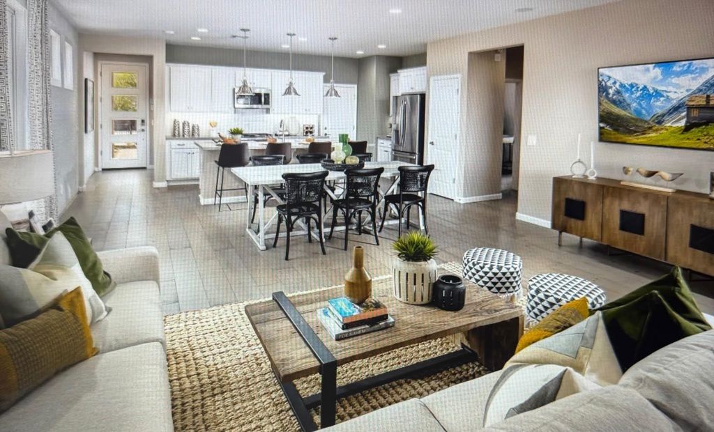 1144 Patriot Way, Hollister, CA 95023