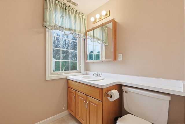 3301 Maple Brook Road 301, Bellingham, MA 02019