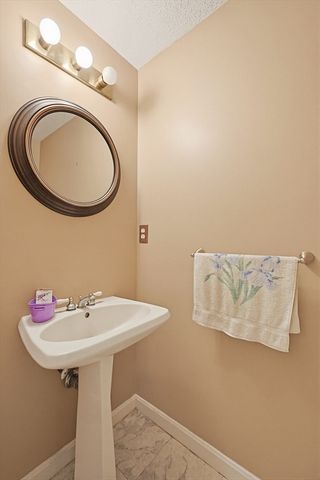 3301 Maple Brook Road 301, Bellingham, MA 02019