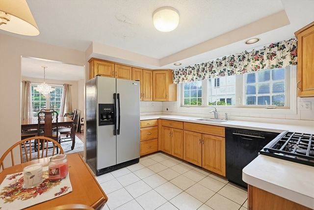 3301 Maple Brook Road 301, Bellingham, MA 02019