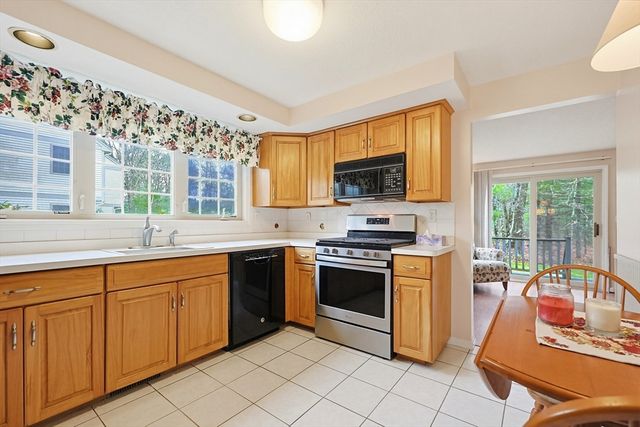 3301 Maple Brook Road 301, Bellingham, MA 02019