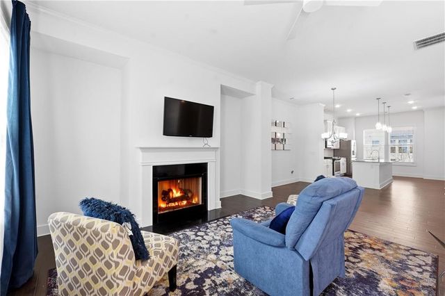 2161 Colvin NW Court, Atlanta, GA 30318