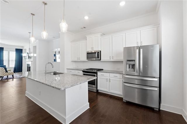 2161 Colvin NW Court, Atlanta, GA 30318