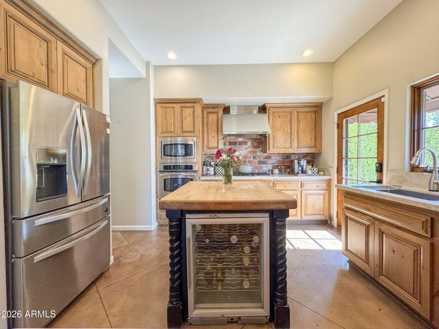 325 W CAMPBELL Avenue, Phoenix, AZ 85013