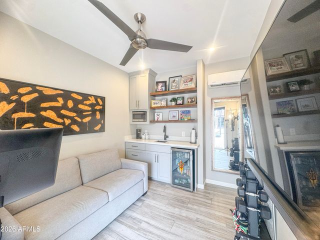 325 W CAMPBELL Avenue, Phoenix, AZ 85013