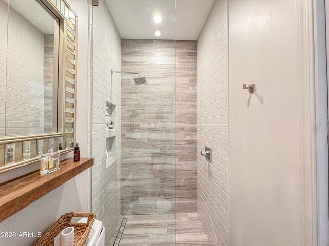 325 W CAMPBELL Avenue, Phoenix, AZ 85013