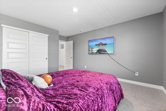 4985 W Burrel Lane, New Palestine, IN 46163