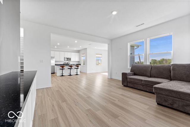 4985 W Burrel Lane, New Palestine, IN 46163