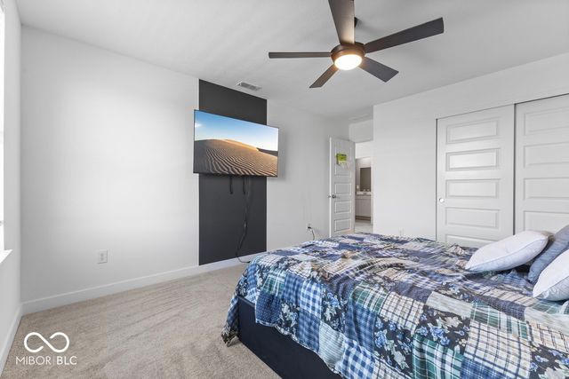 4985 W Burrel Lane, New Palestine, IN 46163