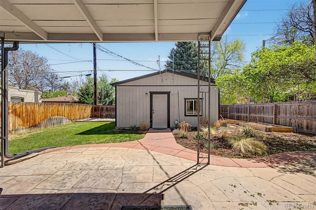 2600 N Vine Street, Denver, CO 80205