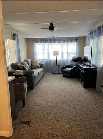 38961 STAPLEY CIRCLE, Zephyrhills, FL 33540