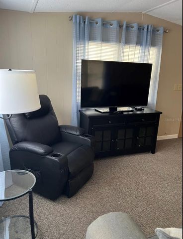 38961 STAPLEY CIRCLE, Zephyrhills, FL 33540