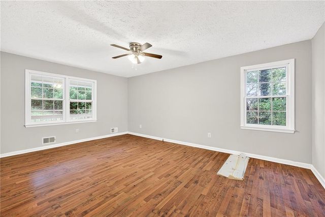 1978 Winding Creek SW Lane, Marietta, GA 30064