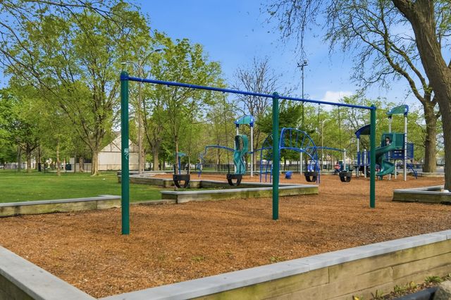 3917 W 60th Street, Chicago, IL 60629