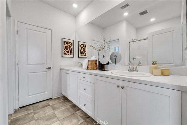 5584 Kate Way 10, Fontana, CA 92336