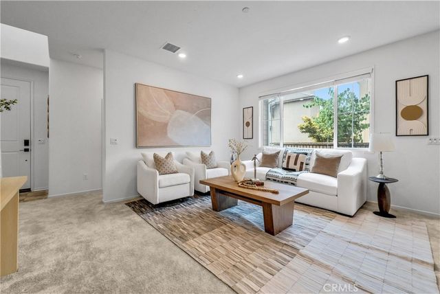 5584 Kate Way 10, Fontana, CA 92336