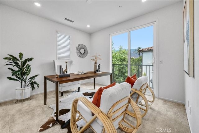 5584 Kate Way 10, Fontana, CA 92336