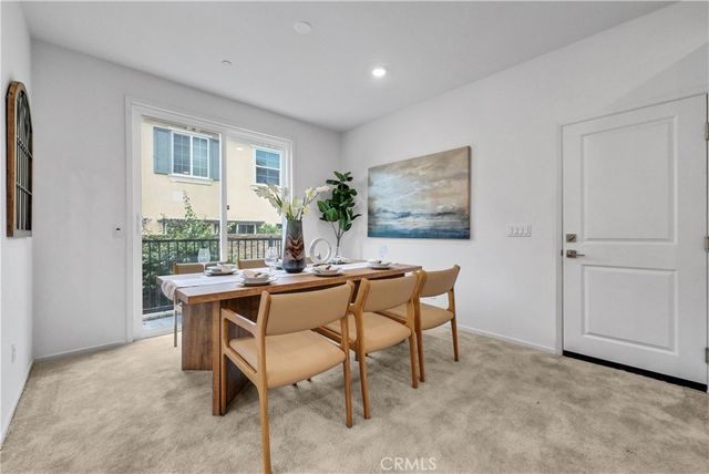 5584 Kate Way 10, Fontana, CA 92336