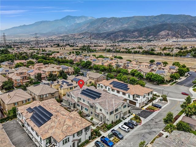 5584 Kate Way 10, Fontana, CA 92336