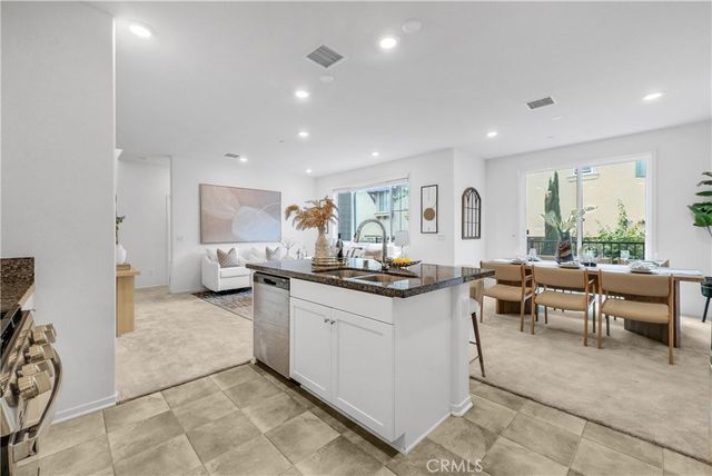 5584 Kate Way 10, Fontana, CA 92336